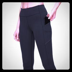 Lululemon Speed up Crop 21”